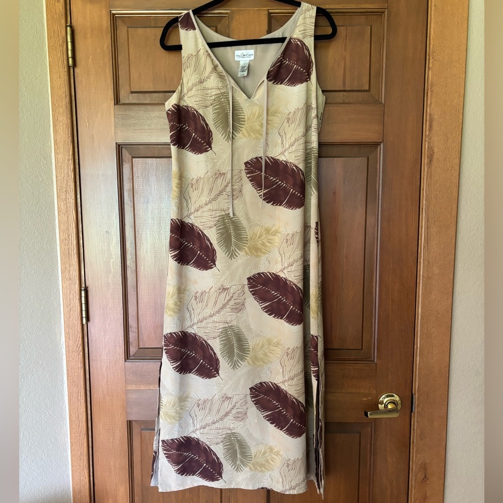 Villager Classy Beige Sleeveless Dress 8